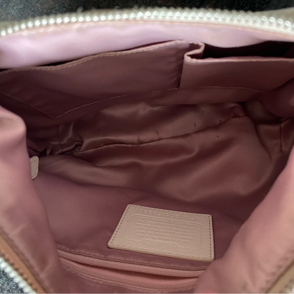 COACH- Cream Kristen Hobo 2-way with Silver Hardware F22301 - Picture 4 of 4